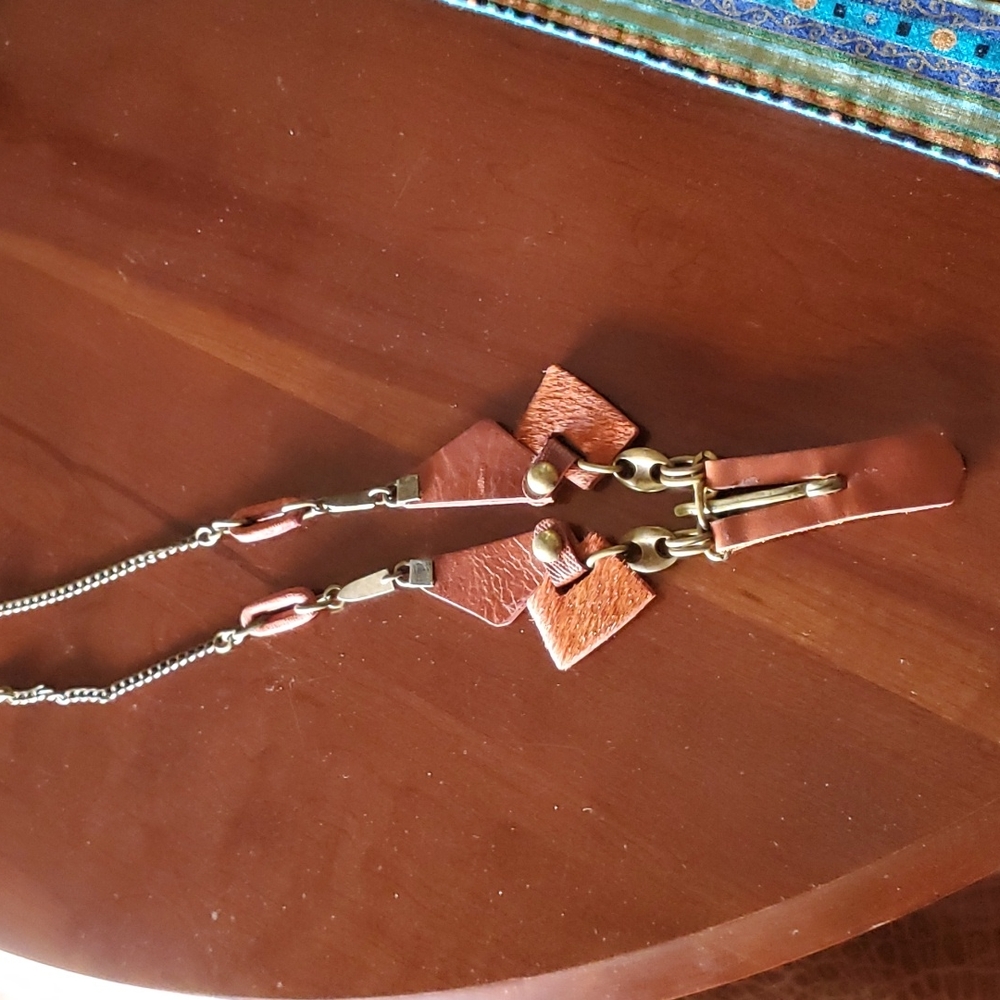 Necklace - Picture 3 of 3